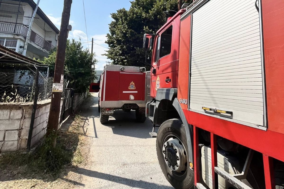 Ασπρόπυργος: Απείλησαν πυροσβέστες με λοστούς και όπλο