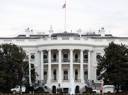 «Ο στρατιωτικός κεϊνσιανισμός μπορεί να οδηγήσει σε θετικά αποτελέσματα»