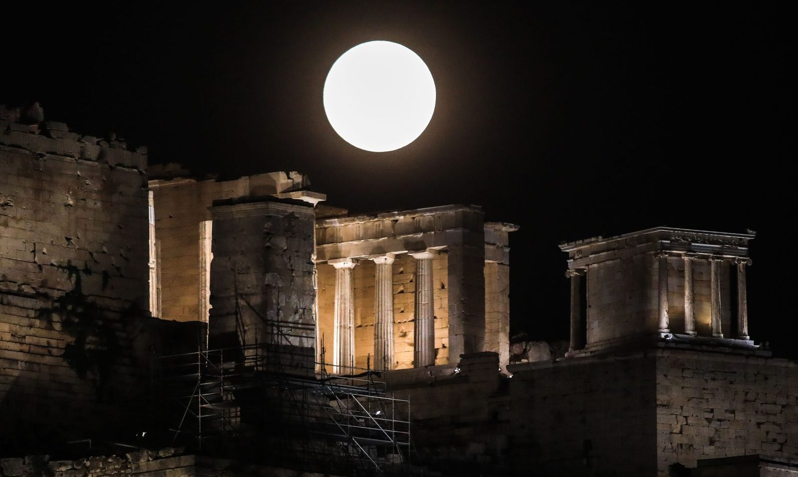 Πανσέληνος Αυγούστου 2025: Οι δωρεάν εκδηλώσεις στην Αττική – Ποιοι αρχαιολογικοί χώροι θα είναι ανοιχτοί