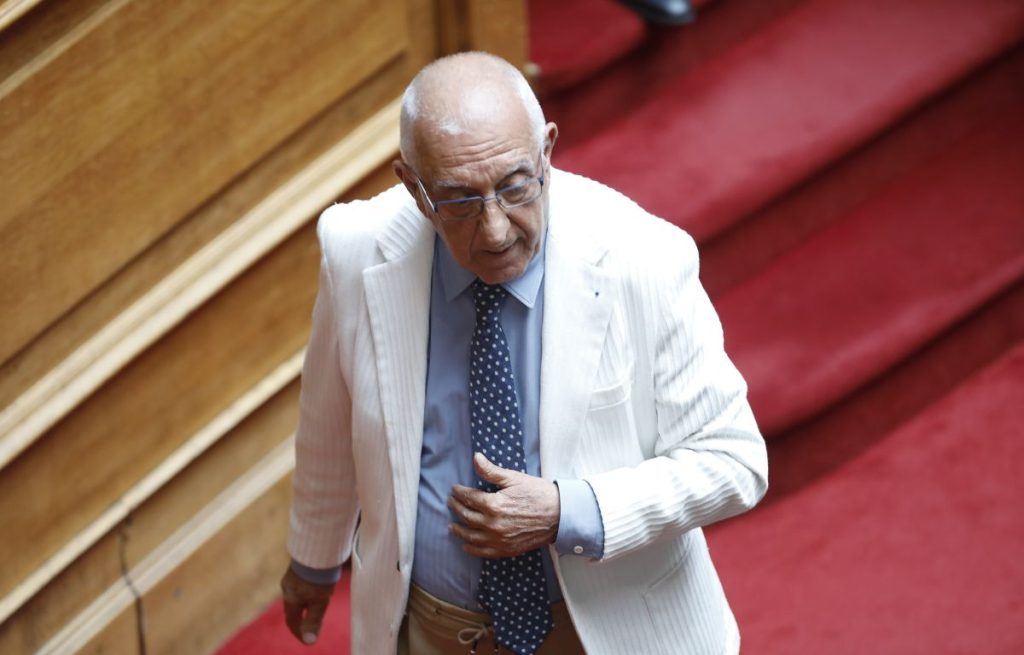 Νικήτας Κακλαμάνης: «Να αποκαταστήσουμε τον συναισθηματικό δεσμό μας με τη λαϊκή βάση»