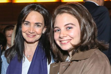 Οικογένεια Σαμαρά: Αντί στεφάνου για τη Λένα, να ενισχυθούν φορείς με κοινωφελείς σκοπούς