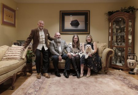 HOMELAND | H οικογένεια των «ακτιβιστών φαρμακοποιών» που στηρίζουν Τραμπ