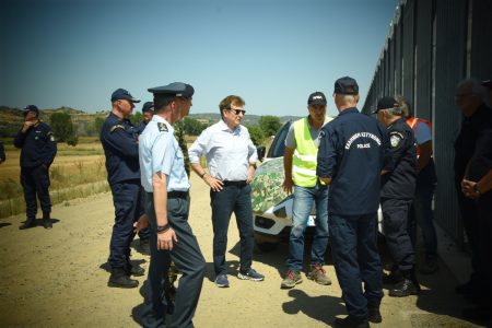 Εις τον αιώνα των αιώνων