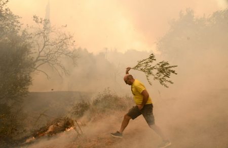 Πυρκαγιές: Η 5η χειρότερη χρονιά από το 2006