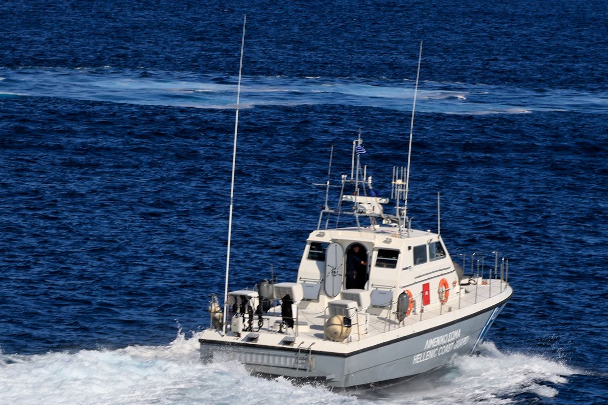 Διάσωση 61χρονου μετά τη βύθιση σκάφους στον Θερμαϊκό