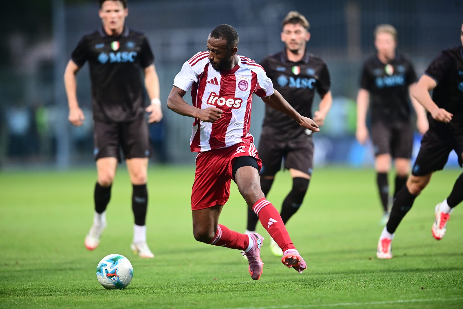 Νάπολι-Ολυμπιακός 2-1: Πρώτη ήττα στα φιλικά για τους ερυθρόλευκους