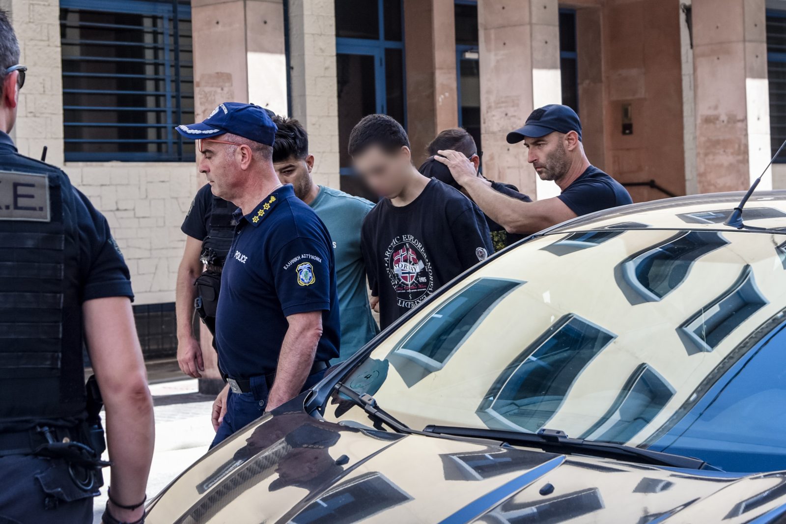 Φωτιά στην Πάτρα: Στον εισαγγελέα οι τρεις συλληφθέντες