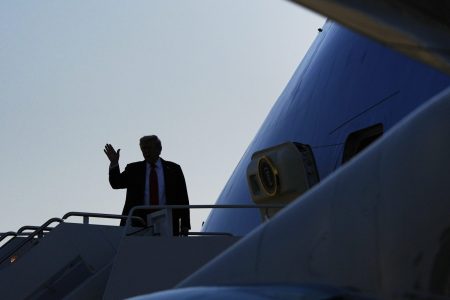 Αντίστροφη μέτρηση για την ιστορική συνάντηση στην Αλάσκα