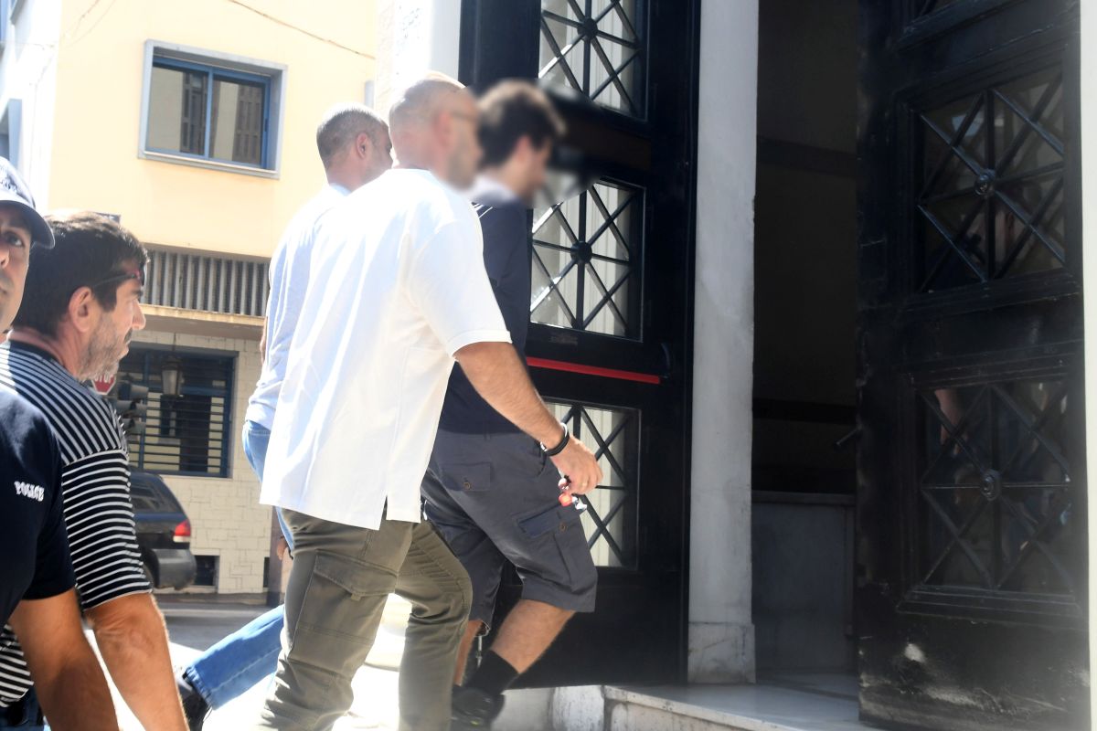 Φωτιά στην Πάτρα: Ξεκινάει η καταγραφή των ζημιών, απολογείται ο 25χρονος