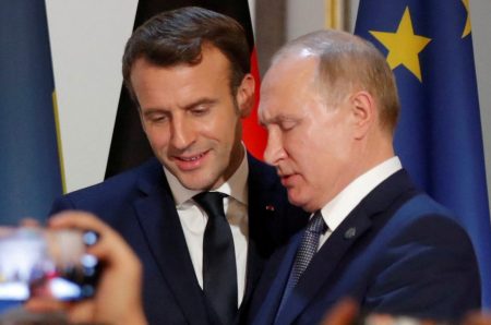 Οργή Μακρόν: Ο Πούτιν είναι αρπακτικό, τέρας στις πόρτες μας