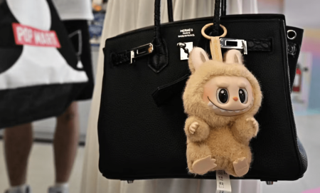 Η σκοτεινή πλευρά των Labubu: Υπερωρίες και πιέσεις σε κινεζικό εργοστάσιο