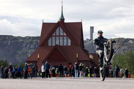 Το κάνουν όπως οι Έλληνες: Οι Σουηδοί μετακομίζουν Εκκλησία