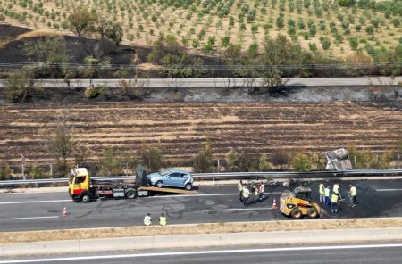 Τροχαίο στην Εγνατία: «Δεν μπορούσαμε να τους βγάλουμε, τους ακούγαμε που εκλιπαρούσαν»