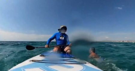 Βίντεο: Δραματική διάσωση πατέρα και παιδιών που παρασύρθηκαν από θαλάσσια ρεύματα