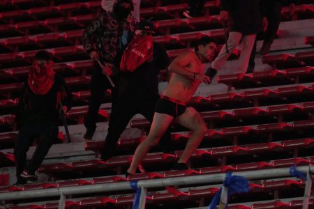 Αργεντινή: Επεισόδια στο ματς Ιντεπεντιέντε – Ουνιβερσιτάντ, αναφορές για 3 νεκρούς