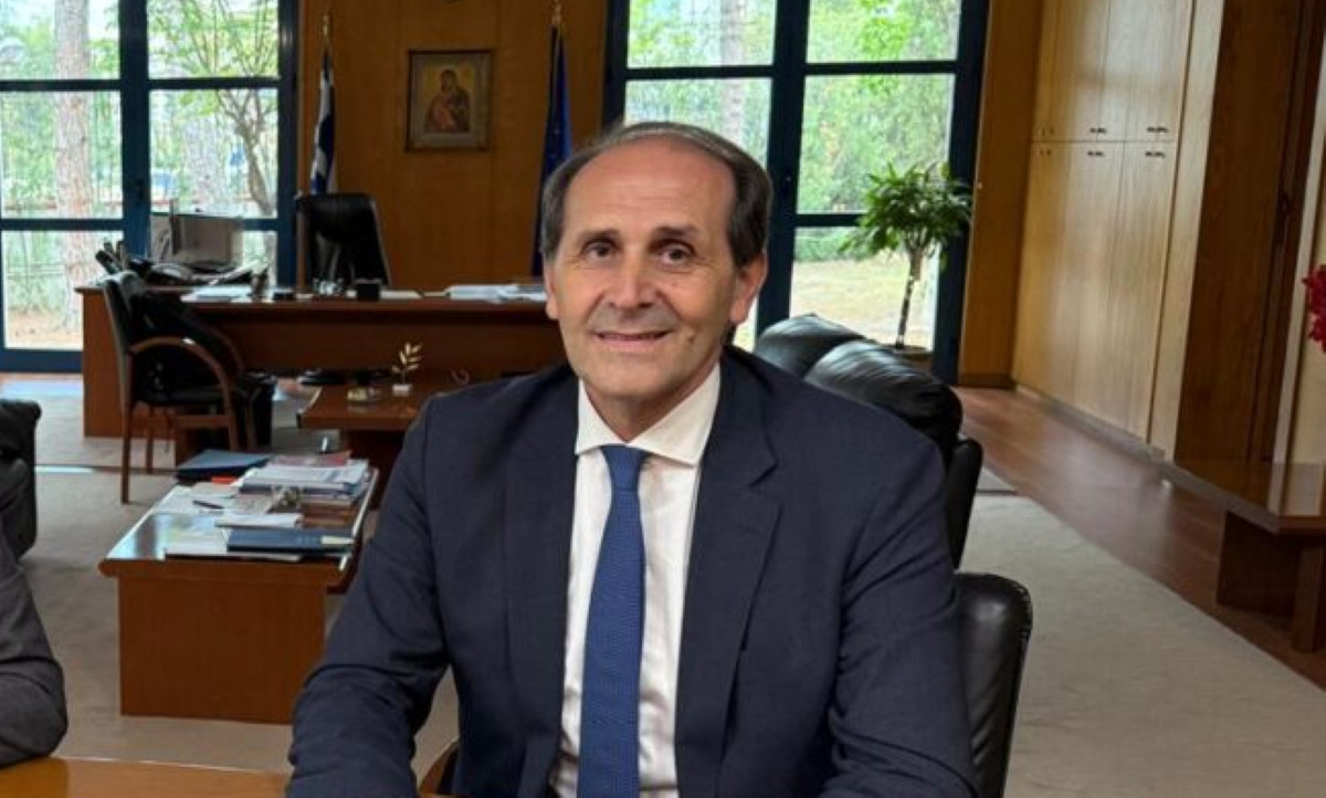 Απόστολος Βεσυρόπουλος: Υπέστη ανακοπή