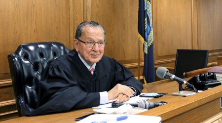 Φρανκ Κάπριο: Πέθανε ο πιο αγαπητός δικαστής της Αμερικής