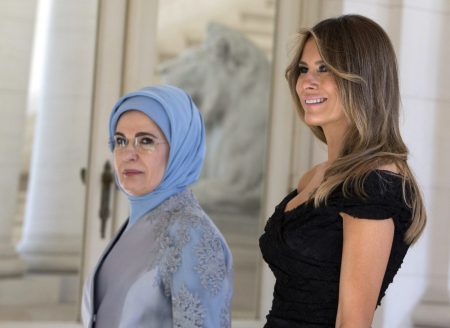 Έκκληση της Εμινέ Ερντογάν στη Μελάνια: «Στείλτε επιστολή σε Νετανιάχου» για τα παιδιά της Γάζας