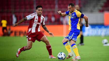 Ολυμπιακός – Αστέρας Τρίπολης 2-0: Ο Γιαζίτζι έλυσε τον γόρδιο δεσμό για τους Πειραιώτες