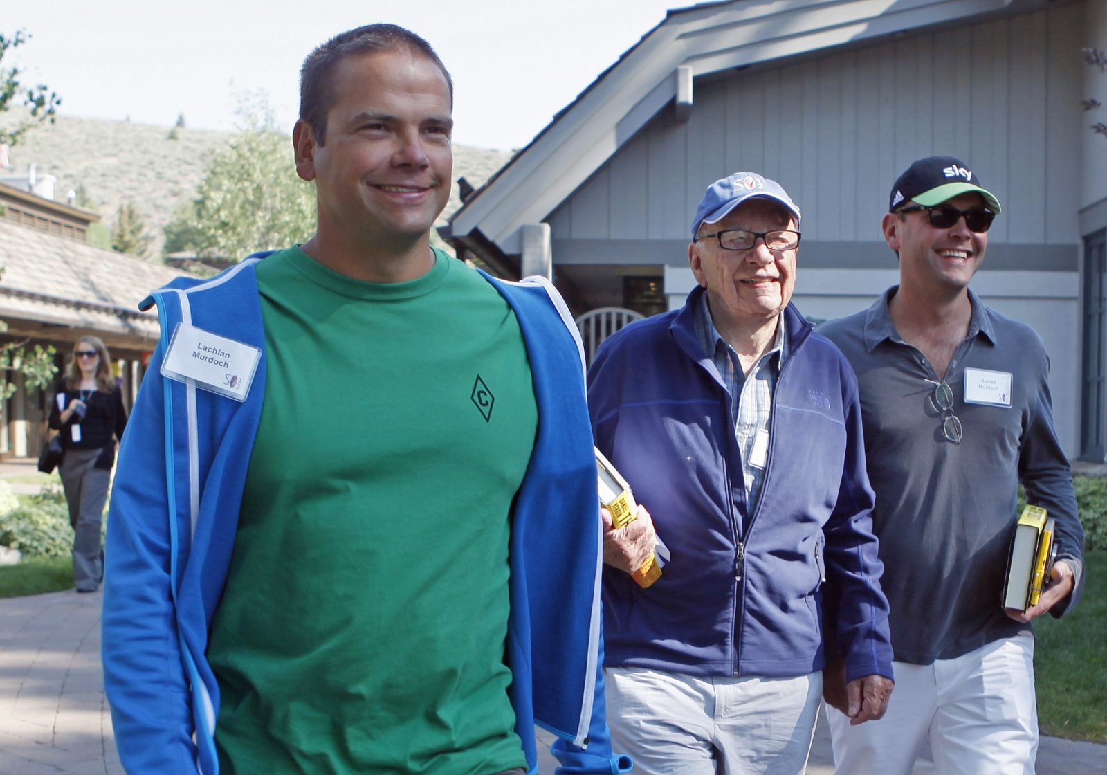 Sarissa: Το πλωτό ανάκτορο των Μέρντοκ