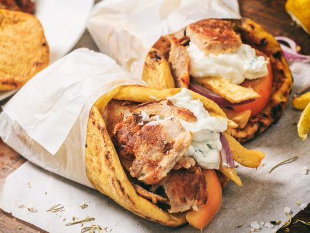 Είδος πολυτελείας το σουβλάκι – Σε ποιες περιοχές ξεπερνάει τα 6 ευρώ