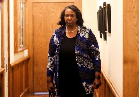 Μπορεί ο Τραμπ να απολύσει την Κουκ; Οι NYT απαντούν στα βασικά ερωτήματα