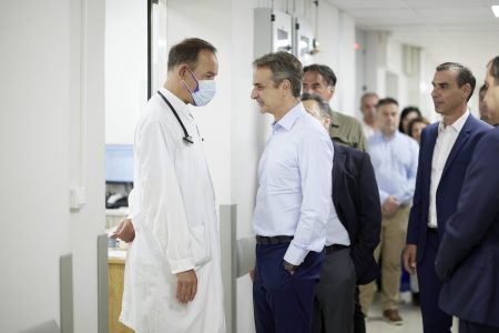 Επίσκεψη Μητσοτάκη στο Ιπποκράτειο – Αναβαθμίζεται το ΤΕΠ