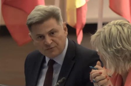 Φαραντούρης: Καμία κοινή πολιτική δεν μπορεί να αγνοεί τα εθνικά συμφέροντα 