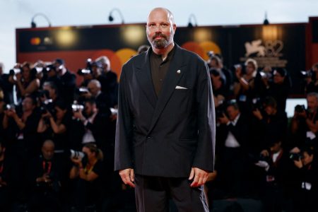 Φεστιβάλ Βενετίας 2025: Ο Γιώργος Λάνθιμος αποθεώθηκε για 7 λεπτά