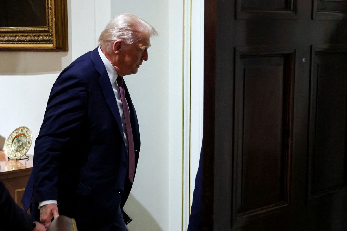 Παράνομοι οι δασμοί Τραμπ: Πώς επηρεάζει η δικαστική απόφαση τον ίδιο και την παγκόσμια οικονομία