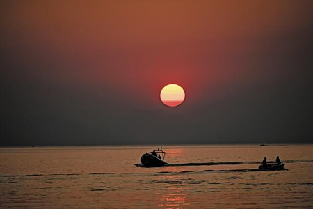 Η θάλασσά μας, η ζωή μας