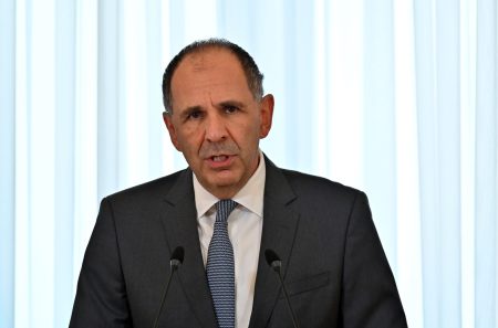 Γεραπετρίτης: Αν εμποδιστούν οι εργασίες για την πόντιση του καλωδίου, θα υπάρξουν συνέπειες