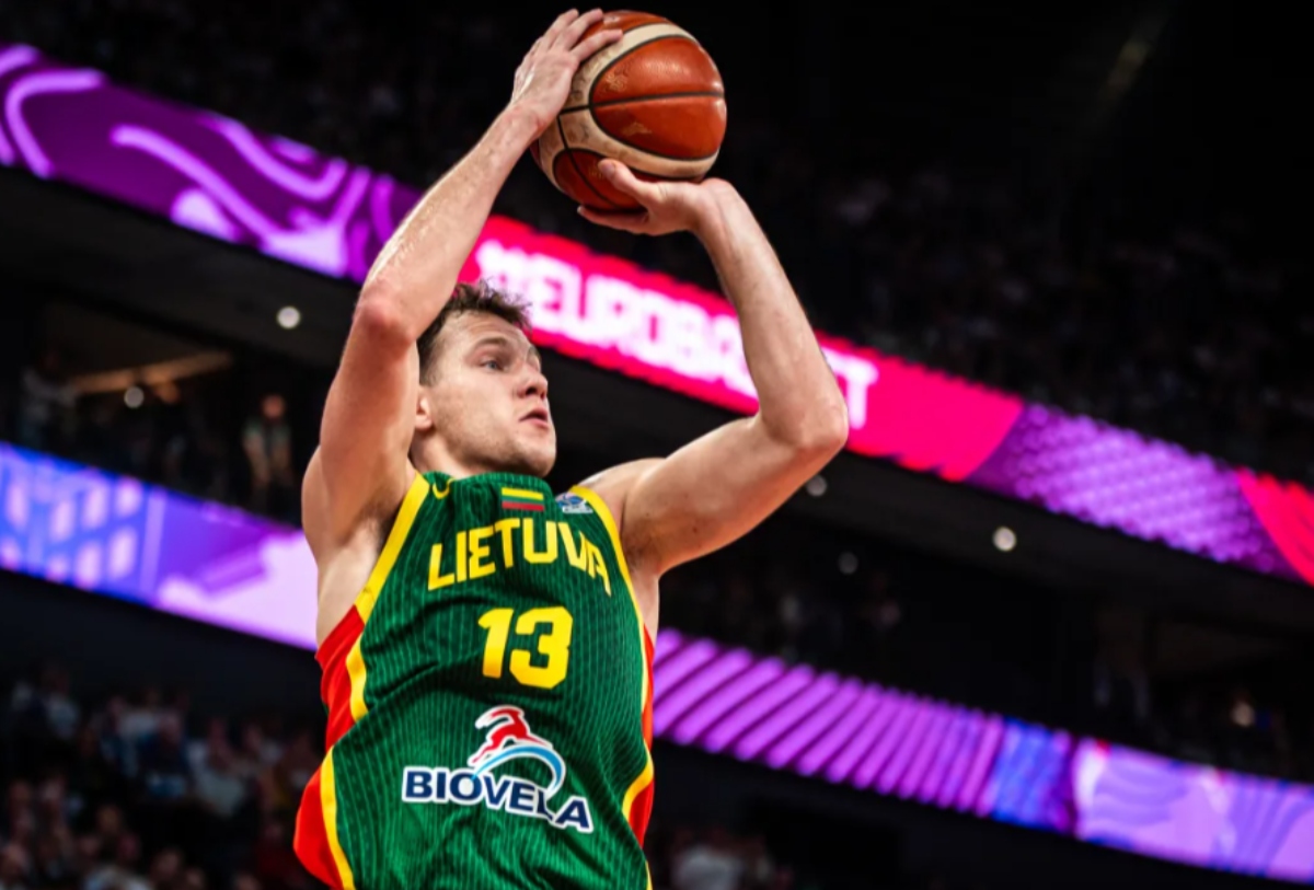 Eurobasket 2025: Ο Γιοκουμπάιτις διέλυσε το γόνατό του