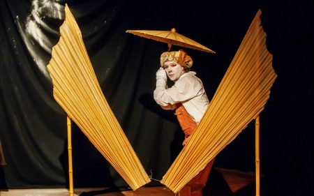 Ο Donald Kitt είναι ο «Fool in the Full Moon»