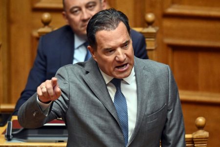 Κάποιος να πει στον υπουργό Υγείας ότι «όποιος σπέρνει ανέμους, θερίζει θύελλες»