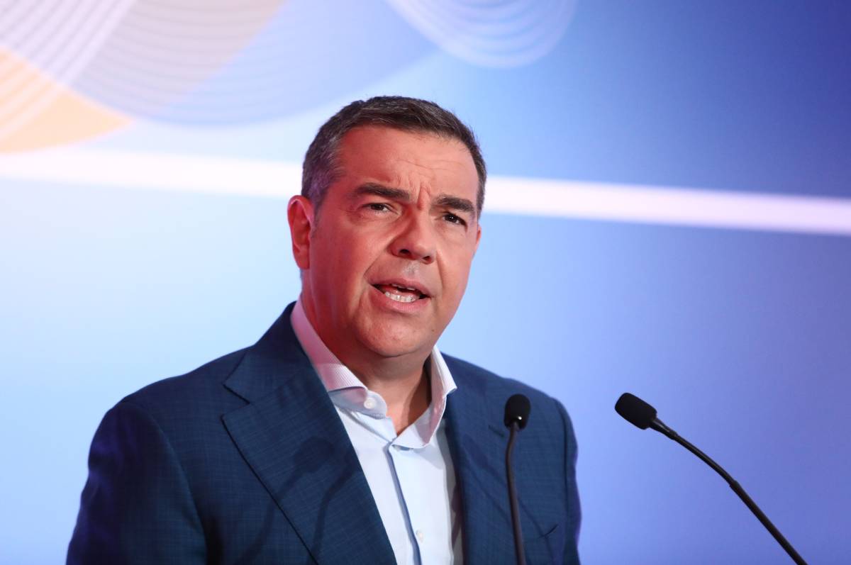 Πολιτική επανατοποθέτηση, επαναπροσδιορισμός ή προσωπικό rebranding