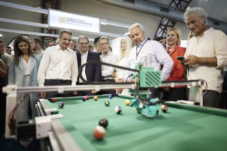 ΔΕΘ: Η Formula, η φανέλα της Εθνικής, η μπίρα και η ερώτηση AI