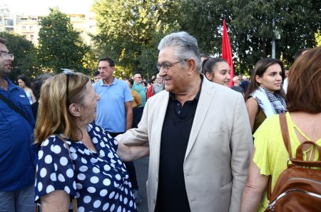 Κουτσούμπας στο συλλαλητήριο στη ΔΕΘ: «Αρνούμαστε την κοροϊδία και τα αντιλαϊκά μέτρα της κυβέρνησης»