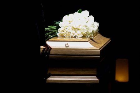 Giorgio Armani: Στη Ριβάλτα της βόρειας Ιταλίας τελείται η κηδεία του