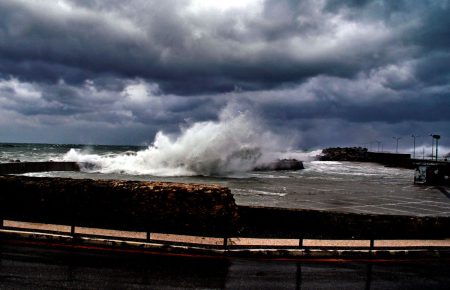 Καιρός: Σε συναγερμό η Πολιτική Προστασία για σφοδρές καταιγίδες – Πώς θα προφυλαχθείτε