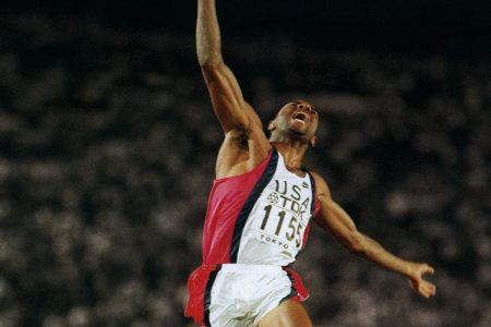 Επ΄ αόριστον αποκλεισμός στον Μάικ Πάουελ – Κατείχε το παγκόσμιο ρεκόρ στο μήκος