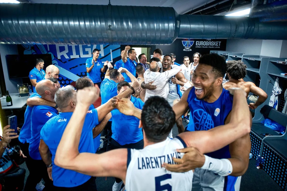 Εθνική μπάσκετ: Το ατελείωτο πάρτι στα αποδυτήρια