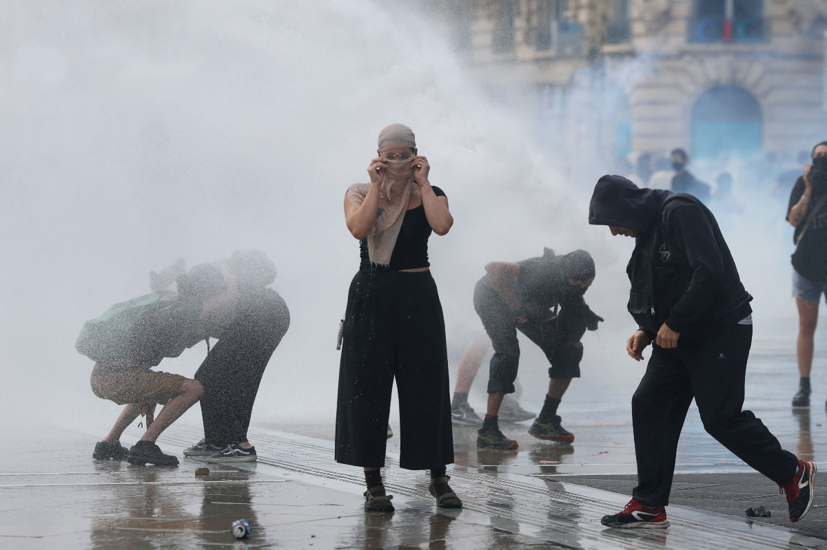 «Είμαστε εδώ και θα μείνουμε»