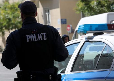 Εξαρθρώθηκε συμμορία που έκλεβε αυτοκίνητα στην Αττική – Συνελήφθησαν 5 μέλη της