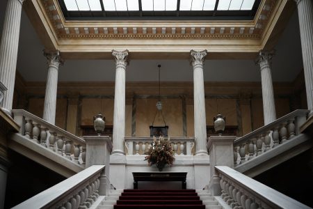 Οταν ο Πρόεδρος τονίζει τον ρόλο του