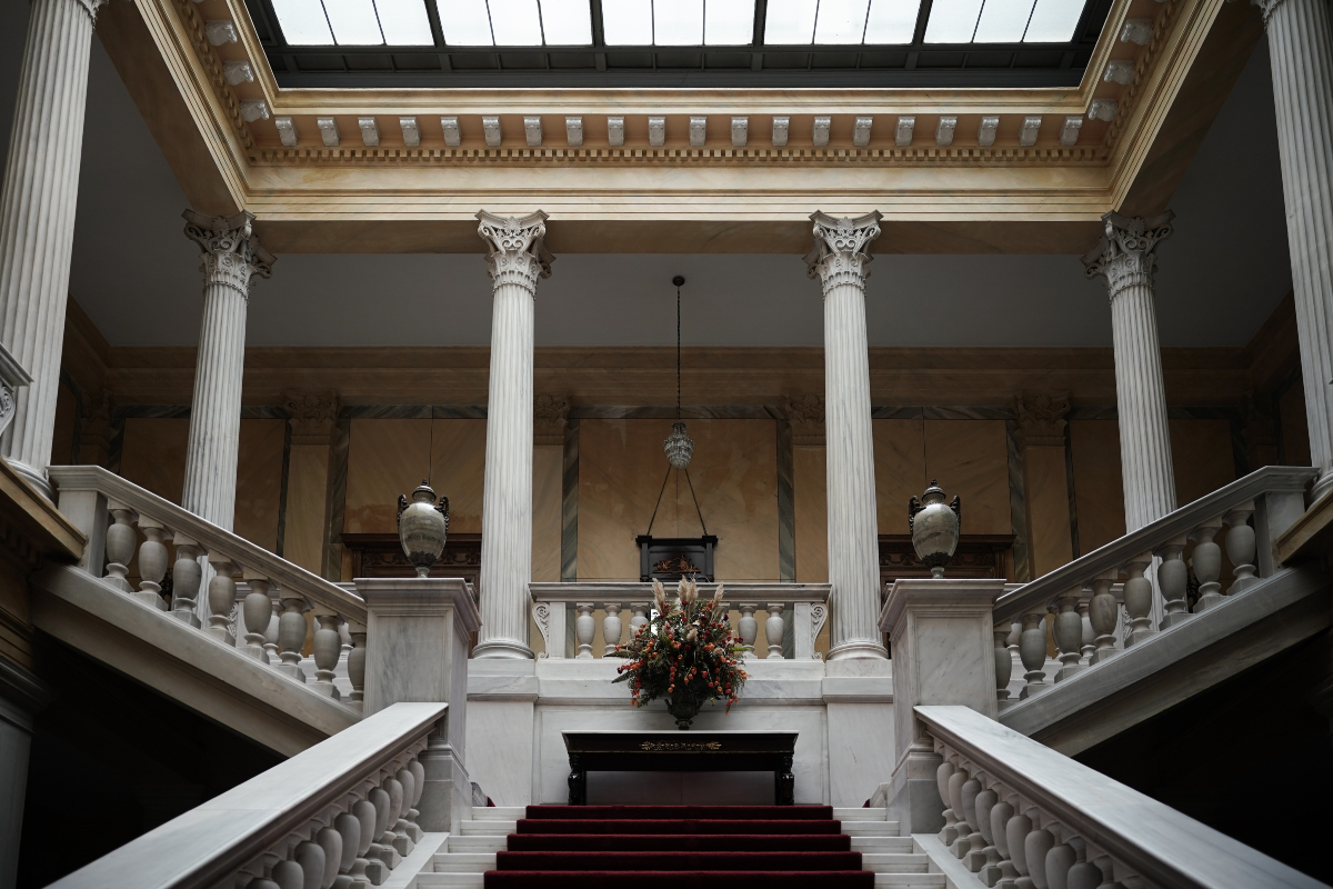 Οταν ο Πρόεδρος τονίζει τον ρόλο του