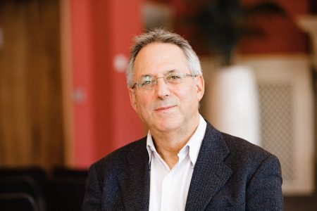 Ρίτσαρντ Κάπλαν: «Απειλή για όλους η αποδυνάμωση της παγκόσμιας τάξης»