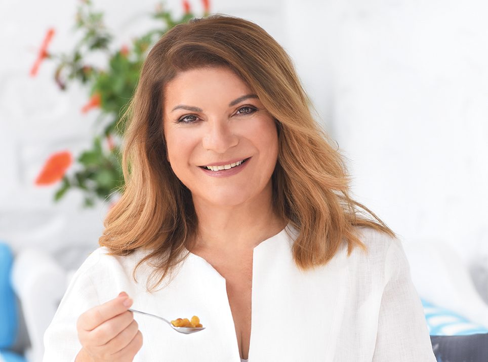 Η Αργυρώ Μπαρμπαρίγου «ταξιδεύει» την ελληνική σπανακόπιτα στην Ευρώπη