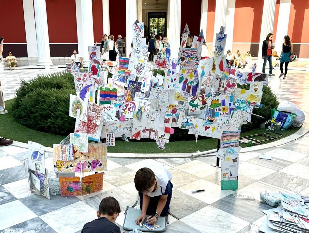 Στην Art Athina η Life is For All