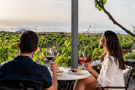 8 οινοποιεία σε όλη την Ελλάδα που αξίζει να επισκεφθείτε